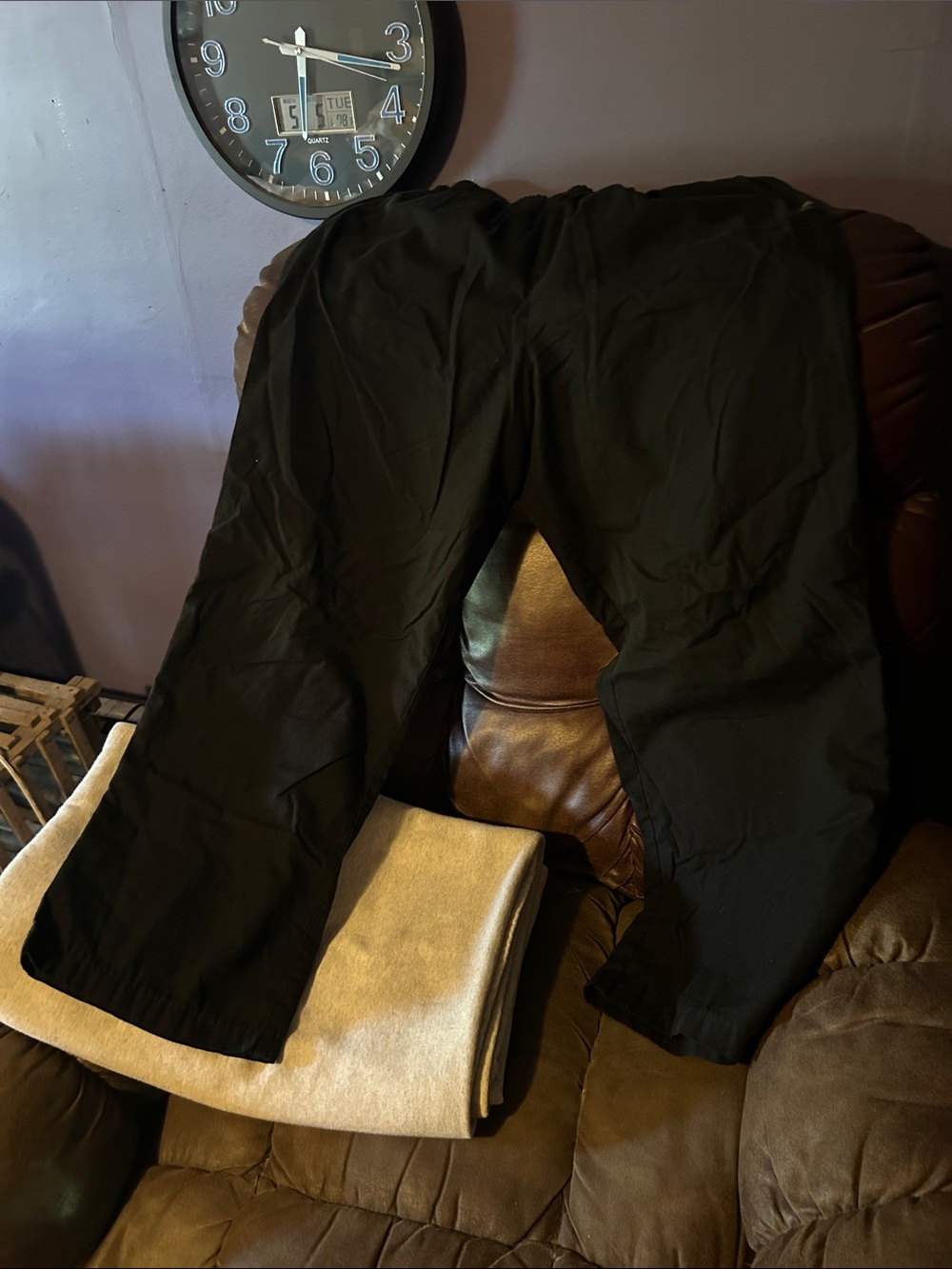 Women's Black Relaxed Fit Scrub Pants - Comfortable Everyday Wear